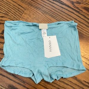 Brand new with tags Hanro boy short.